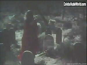 Celeste Yarnall Outdoor , Sexy Dress in Velvet Vampire (1971) 8