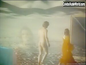 Celeste Yarnall boobs , Brunette in Velvet Vampire (1971) 9
