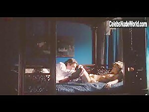 Celine Sallette in L'Apollonide (Souvenirs de la maison close) (2011) 6