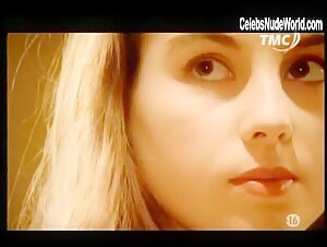 Cecile Fleury Explicit , Blonde in Une jeune fille si charmante (1993) 14