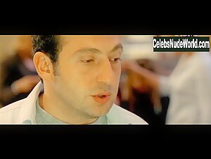 Cecile De France in L'art (delicat) de la seduction (2001) 2