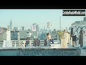 Cecile De France in Casse-tete chinois (2013) 20