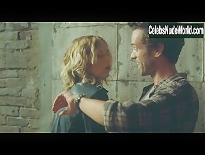 Cecile De France in Casse-tete chinois (2013) 4