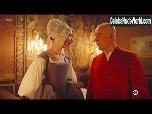 Catherine Walker in Versailles (series) (2015) 19