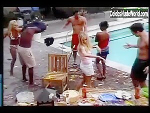 Cassie Young Outdoor , Public Nudity in 7 Lives Xposed (series) (2001) 4