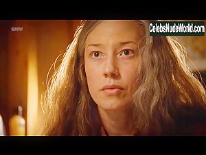 Carrie Coon in The Leftovers (series) (2014) 17