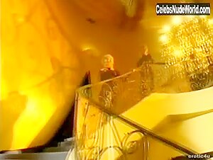 Carolyn Monroe in Fem: Tango (2003) 1