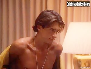 Carolyn Liu in Fit to Kill (1993) 18