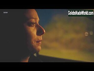 Caroline Abras Kissing , Hot in O Mecanismo (series) (2018) 4