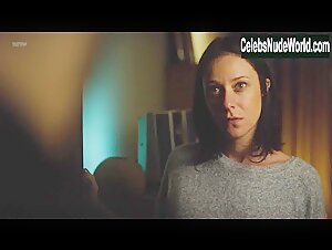 Caroline Abras boobs , nude in O Mecanismo (series) (2018) 6