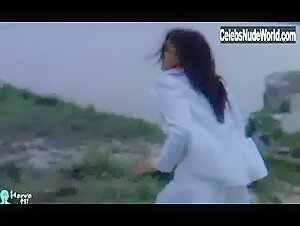 Carole Laure Outdoor , hot scene in La menace (1998) 11