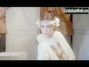 Carole Laure in Fantastica (1980) 18