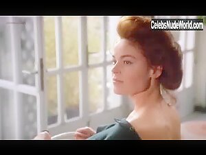 Carole James in Histoire d'O: Chapitre 2 (1984) 5