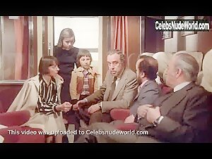 Carole Bouquet in Cet obscur objet du desir (1977) 8
