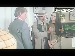 Carole Bouquet in Bingo Bongo (1983)