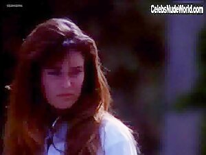 Carol Alt butt , hot scene in Miliardi (1991) 16