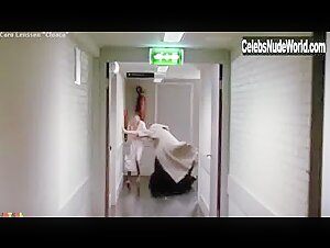 Caro Lenssen Blonde , Flash scene in Cloaca (2003) 7