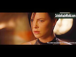 Charlize Theron in AEon Flux (2005) 12