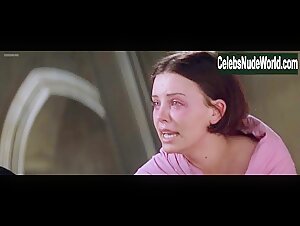 Charlize Theron in Devil's Advocate (1997) 18