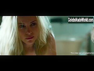 Charlize Theron in Last Face (2016) 5