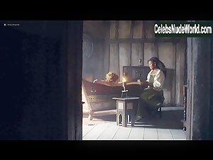 Charlotte Hope boobs , Explicit in Spanish Princess (series) (2019) 3