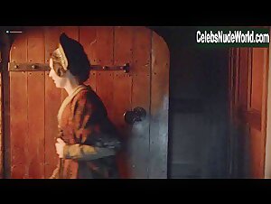 Charlotte Hope Close Up , boobs in Spanish Princess (series) (2019) 9