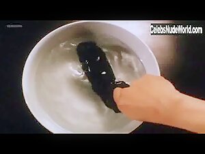 Ching Mai Fetish , Hot in Mun ching sap daai huk ying (1994) 10