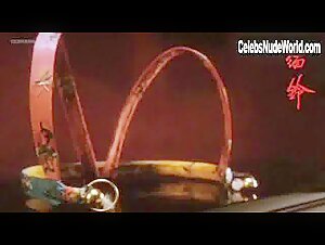 Ching Mai Fetish , Hot in Mun ching sap daai huk ying (1994) 4