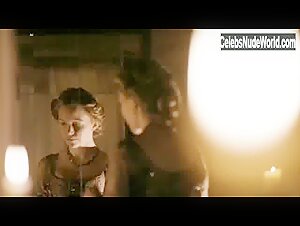 Chloe Stefani Brunette , Corset scene in Henri 4 (2010) 2
