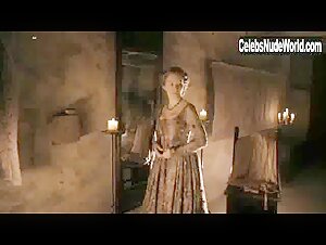 Chloe Stefani Brunette , Corset scene in Henri 4 (2010) 4