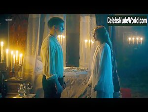 Christa Theret in Maximilian: Das Spiel von Macht und Liebe (series) (2016) 1