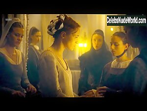 Christa Theret Maid , Costume in Maximilian: Das Spiel von Macht und Liebe (series) (2016) 1