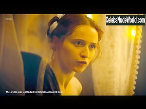 Christa Theret Maid , Costume in Maximilian: Das Spiel von Macht und Liebe (series) (2016) 10