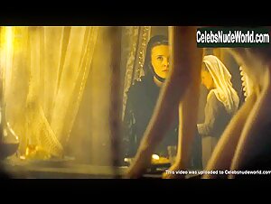 Christa Theret Maid , Costume in Maximilian: Das Spiel von Macht und Liebe (series) (2016) 11