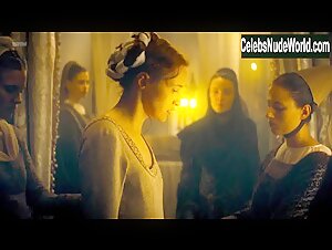 Christa Theret Maid , Costume in Maximilian: Das Spiel von Macht und Liebe (series) (2016) 3