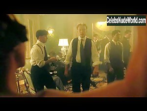 Christina Ricci in Z: The Beginning of Everything (series) (2015) 18