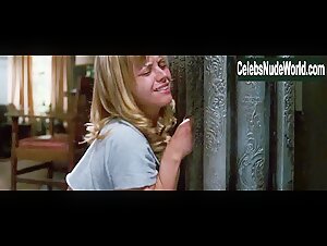 Christina Ricci Blonde , Fetish in Black Snake Moan (2006) 15