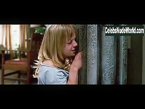 Christina Ricci Blonde , Fetish in Black Snake Moan (2006) 17