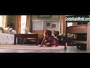 Christina Ricci Blonde , Cleavage in Black Snake Moan (2006) 2
