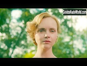 Christina Ricci Outdoor , Wet in Z: The Beginning of Everything (series) (2015) 1