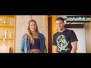 Christine Donlon in Entourage - The Movie (2015) 18