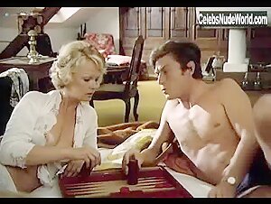 Christine Glasner Outdoor , Hot in Es war nicht die Nachtigall (1974) 16