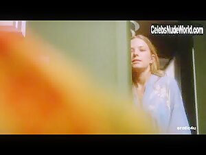 Debra Berger in Emanuelle nera: Orient reportage (1976) 2
