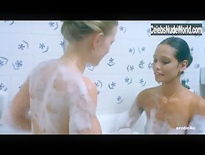 Debra Berger Blonde , Shower in Emanuelle nera: Orient reportage (1976) 15