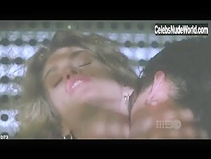 Cindy Crawford in Fair Game (1995) 3