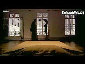 Claire Keim nude, on top scene in Feroce (2002) 7