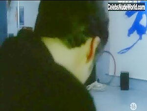 Clara Mars boobs , Nice Butt in Le miroir du desir (1996) 16