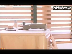 Clara Morgane Blonde , Solo in La derniere fille (2002) 7