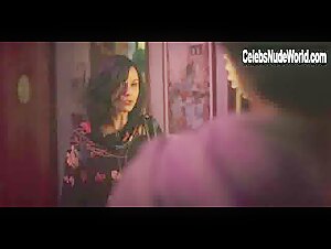 Clarice Falcao in Shippados (series) (2019) 15