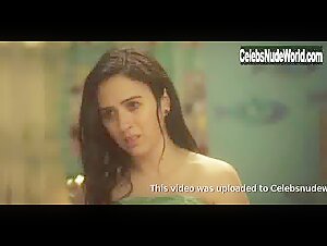 Clarice Falcao in Shippados (series) (2019)